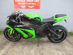 2011 Kawasaki ZX-10R (ZX1000 NINJA) GREEN