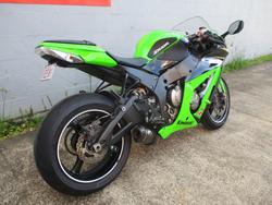 2011 Kawasaki ZX-10R (ZX1000 NINJA) GREEN