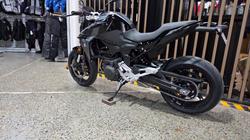 2026 BMW Motorrad F 900 R TRIPLE BLACK Black