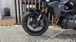 2026 BMW Motorrad F 900 R TRIPLE BLACK Black