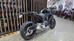 2026 BMW Motorrad F 900 R TRIPLE BLACK Black