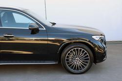 2025 Mercedes-Benz GLC-Class GLC300