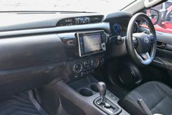 2019 Toyota Hilux SR