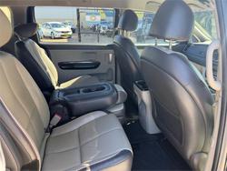 2016 KIA CARNIVAL SLi