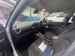 2023 Hyundai Venue (No Badge)