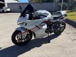 2024 Ducati SuperSport S