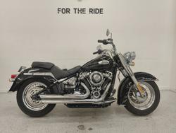 Harley-Davidson FLHC Heritage Classic (107)
