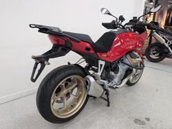 2023 MOTO GUZZI V100 MANDELLO Red