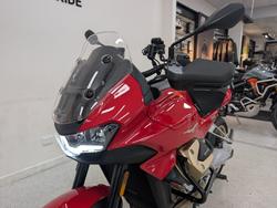 2023 MOTO GUZZI V100 MANDELLO Red