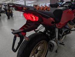 2023 MOTO GUZZI V100 MANDELLO Red