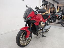 2023 MOTO GUZZI V100 MANDELLO Red