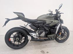 2024 DUCATI STREETFIGHTER V2 Green