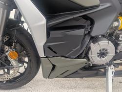 2024 DUCATI STREETFIGHTER V2 Green