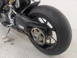 2024 DUCATI STREETFIGHTER V2 Green