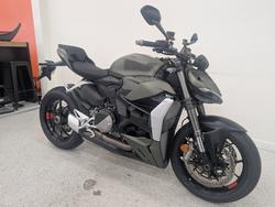 2024 DUCATI STREETFIGHTER V2 Green