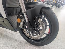 2024 DUCATI STREETFIGHTER V2 Green