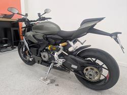 2024 DUCATI STREETFIGHTER V2 Green