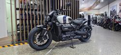 2025 Triumph ROCKET 3 R EVEL KNIEVEL SILVER