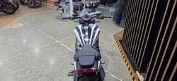2025 Triumph ROCKET 3 R EVEL KNIEVEL SILVER