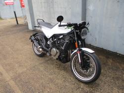 2022 HUSQVARNA VITPILEN 401 WHITE