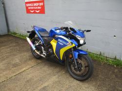 2013 Honda CBR250R BLUE