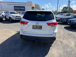 2017 TOYOTA KLUGER GX (4x2)