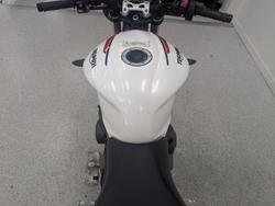 2022 Triumph STREET TRIPLE S 660 LAMS White