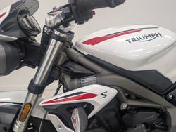 2022 Triumph STREET TRIPLE S 660 LAMS White