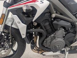 2022 Triumph STREET TRIPLE S 660 LAMS White