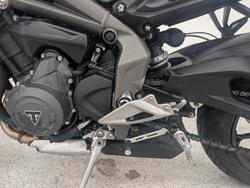 2022 Triumph STREET TRIPLE S 660 LAMS White