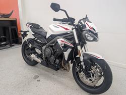2022 Triumph STREET TRIPLE S 660 LAMS White