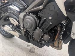 2022 Triumph STREET TRIPLE S 660 LAMS White