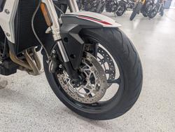 2022 Triumph STREET TRIPLE S 660 LAMS White