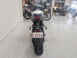 2022 Triumph STREET TRIPLE S 660 LAMS White