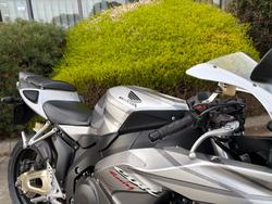 2006 Honda CBR1000RR (FIREBLADE) Silver