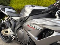 2006 Honda CBR1000RR (FIREBLADE) Silver