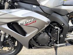 2006 Honda CBR1000RR (FIREBLADE) Silver