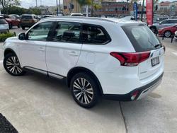 2018 Mitsubishi Outlander ES
