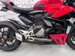 2024 Ducati Streetfighter V2 Streetfighter Red