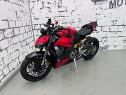 2024 Ducati Streetfighter V2 Streetfighter Red
