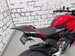 2024 Ducati Streetfighter V2 Streetfighter Red