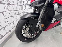 2024 Ducati Streetfighter V2 Streetfighter Red