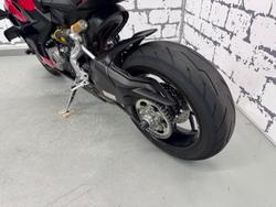 2024 Ducati Streetfighter V2 Streetfighter Red