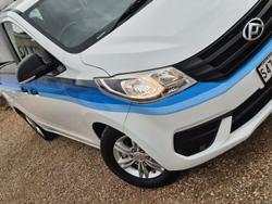 2022 LDV G10 +