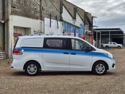 2022 LDV G10 +