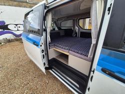2022 LDV G10 +