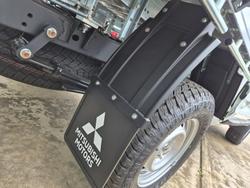 2025 Mitsubishi Triton GLX