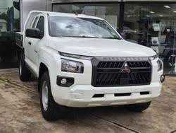 2025 Mitsubishi Triton GLX