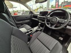 2025 Mitsubishi Triton GLX