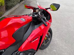 2015 Honda CBR1000RA (FIREBLADE) ABS Red